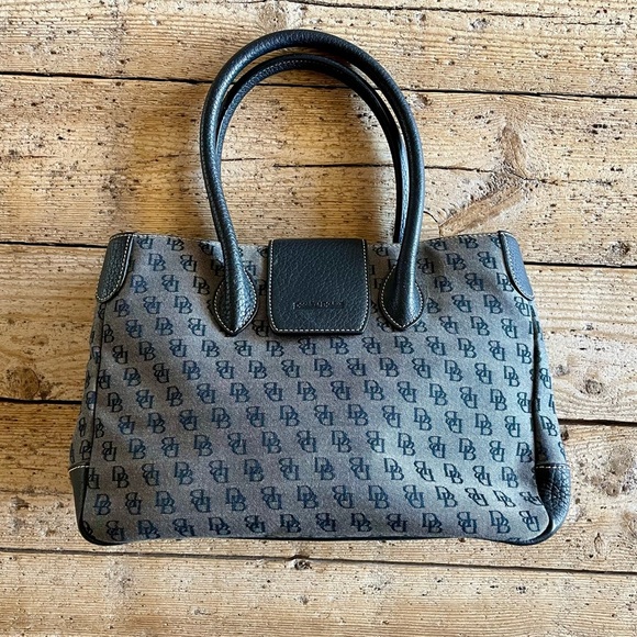 Dooney & Bourke Monogram Logo Satchel Tote Bag Black Canvas Leather - Picture 1 of 14